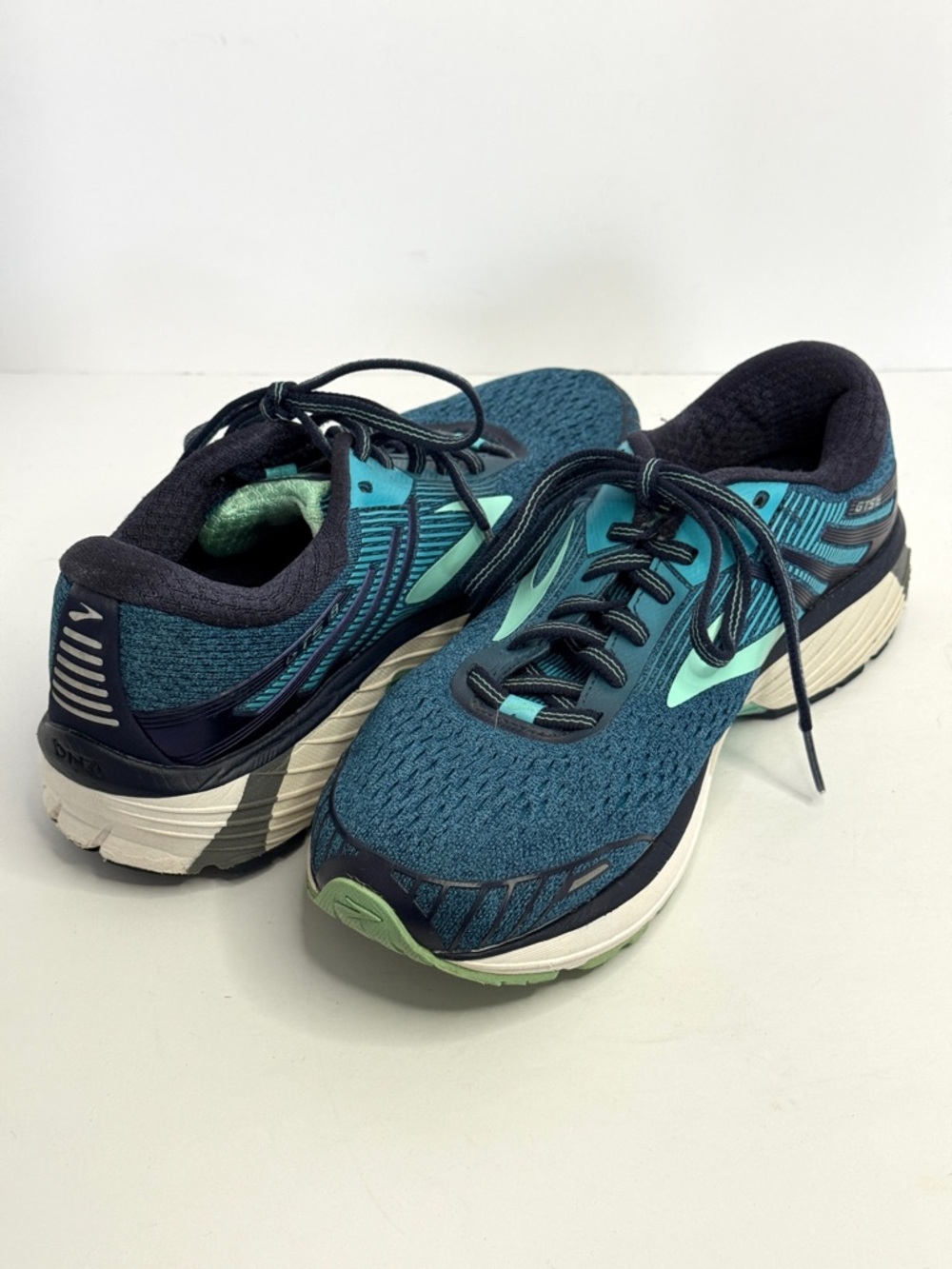 Brooks Adrenaline GTS 18 Women's Running Shoes Size 8.5 Wide - Picture 5 of 9